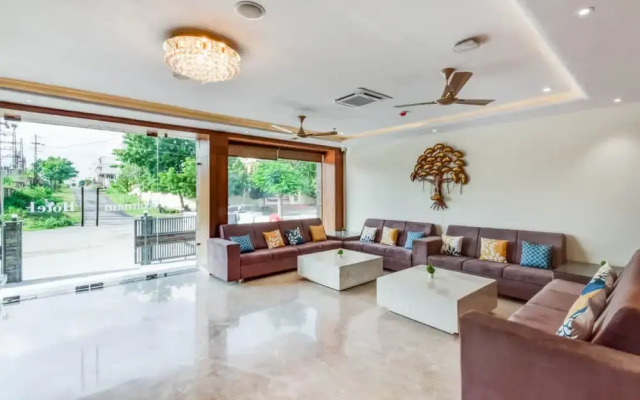 Hotel Ratnam Chitrakoot Nagar Udaipur