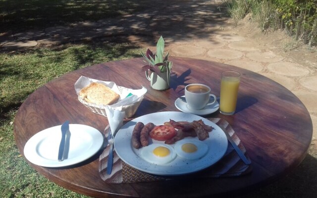 Phokoje Bush Lodge