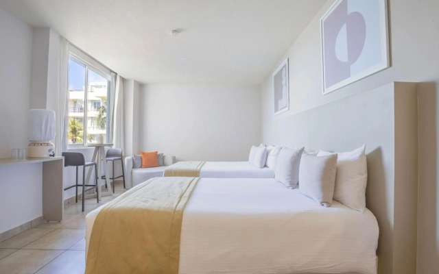 Ixchel Beach Hotel