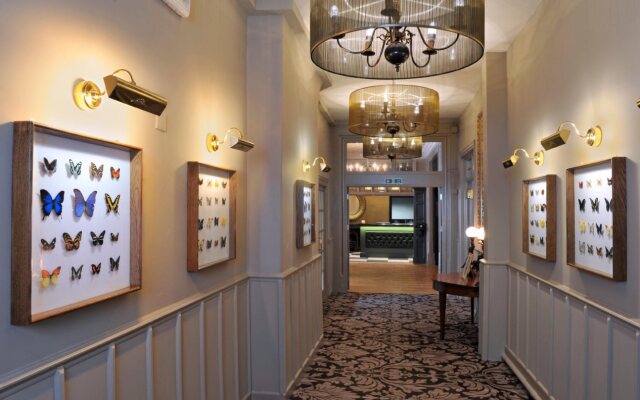 The Crown Manor House Hotel