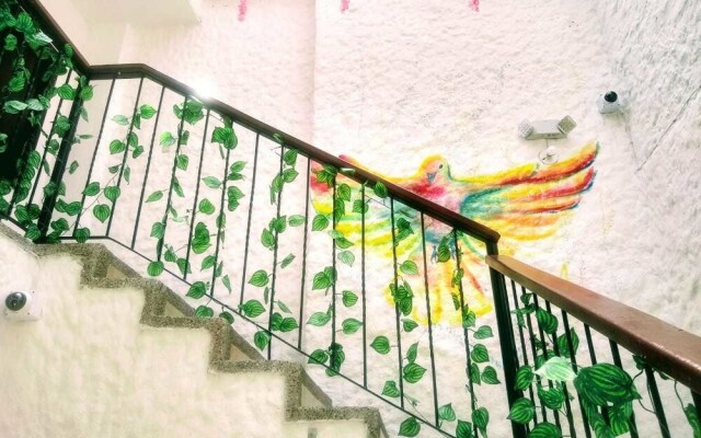 Basilica Hostal y Cafe - Hostel