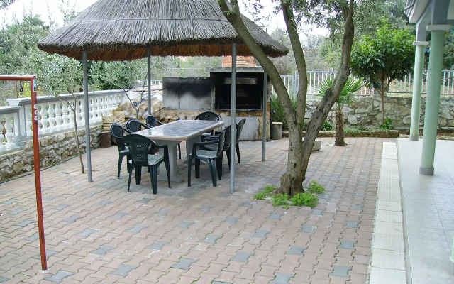 Apartment Mare - with terrace: A1 Pakostane, Riviera Biograd