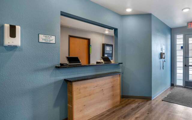 Extended Stay America Select Suites - Indianapolis - West