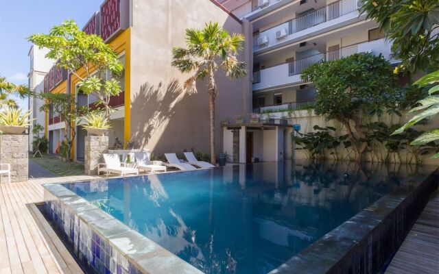 RedDoorz Plus @ Troppozone Legian