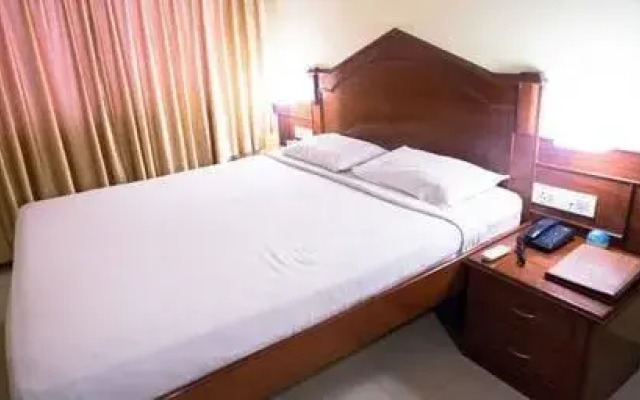 Hotel Nandhini - Minerva Circle