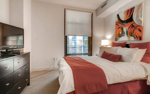 Global Luxury Suites at The Convention Center