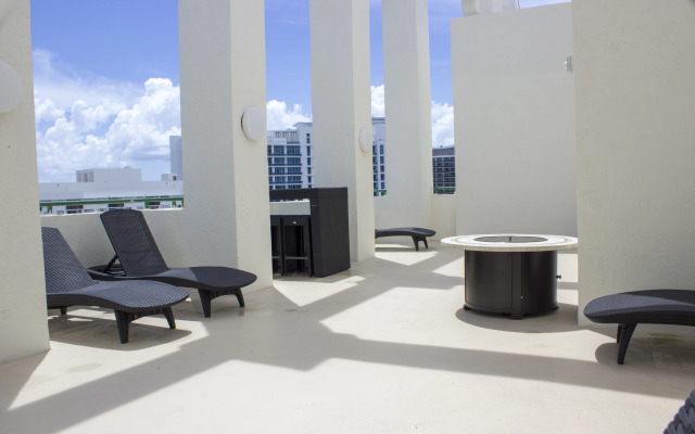 Casablanca on The Ocean West Tower
