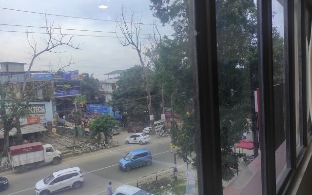 OYO 9671 Hotel Rudraksh Inn
