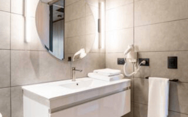 Zip Housing Los Trapenses