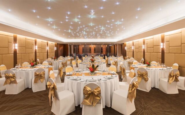 Radisson Suites Bangkok Sukhumvit
