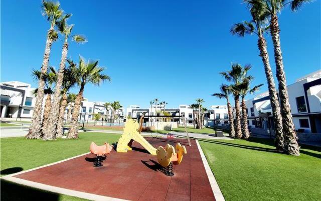 Oasis Beach La Zenia 19