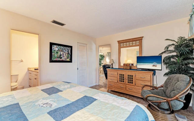 Polynesian Gardens Villa P6 by Vtrips