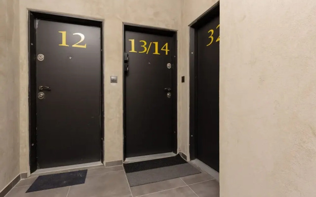 Modern Studio for Two by Renters