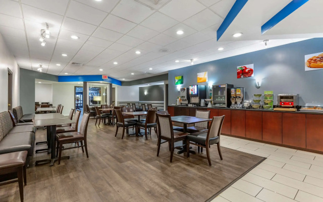 Quality Inn Windsor Mill