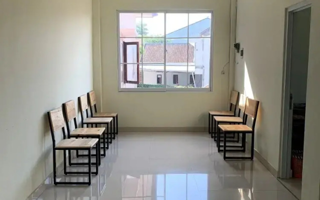 OYO 2203 Wira Residence