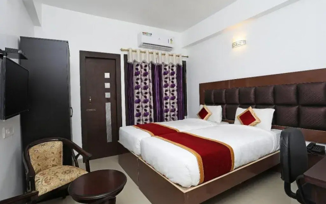 Hotel Galaxy by OYO Rooms