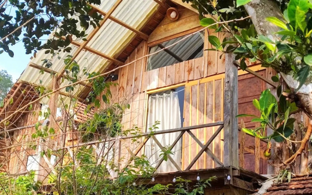 To Chim Ri Homestay Mang Đen