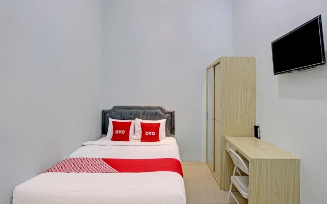 OYO 93095 New Puspa Residence
