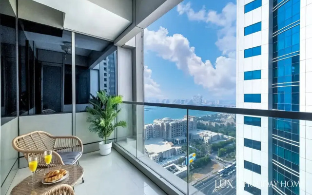 LUX - Marina Ocean View Suite 1
