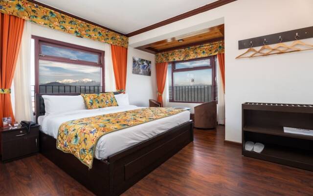 Summit Sherpa Mountain Inn