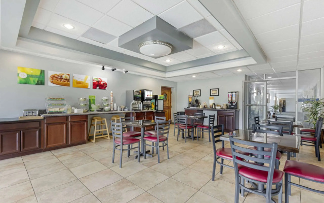 Quality Inn Downtown Stuart