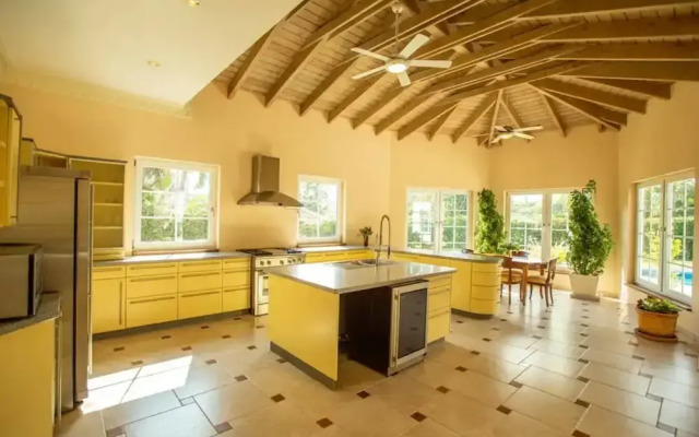 Hideaway Beach Properties by Caribe Stays