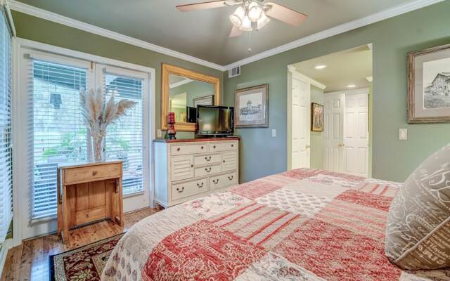 Saint Andrews Common 1954 by Vtrips