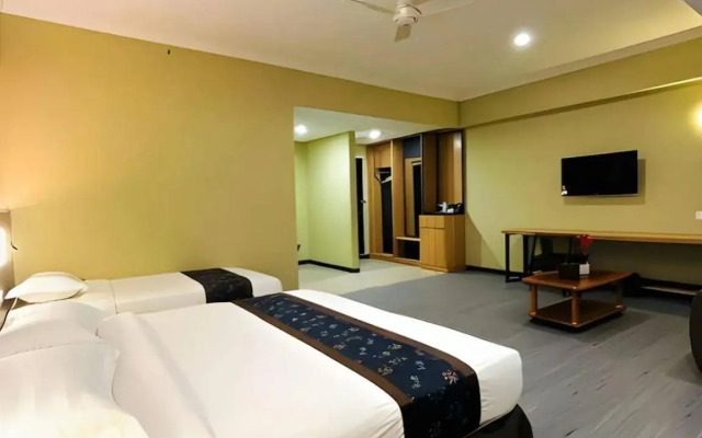 Wing Tat Grand Hotel