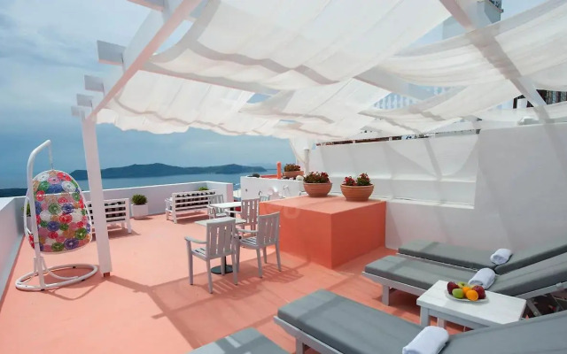Theoxenia Caldera Hotel
