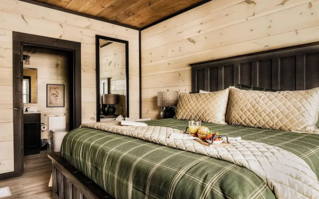 Star Gazer Luxury Rooftop Cabin