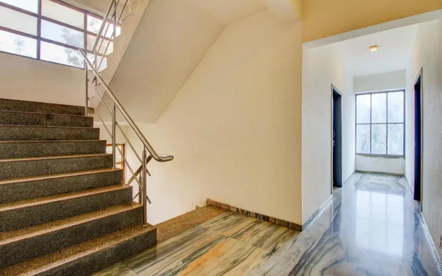 Oyo Flagship 805380 Gandharva Lodging