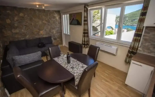 Apartment Any - One Bedroom Apartment With Terrace and Sea View