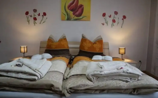 Cozy Apartment in Strotzbüsch near Eifel Center