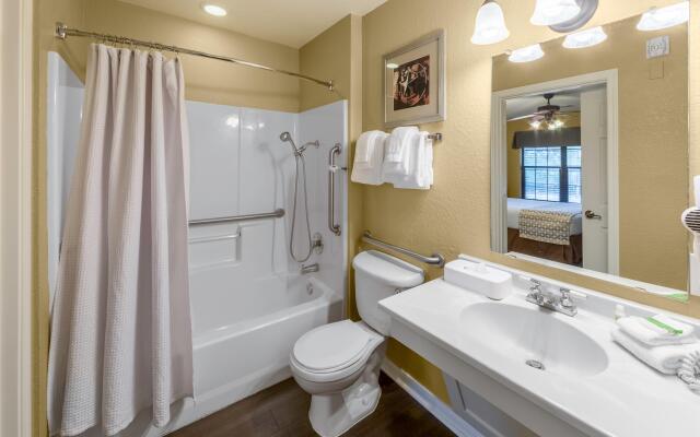 Holiday Inn Club Vacations Piney Shores Resort at Lake Conroe by IHG