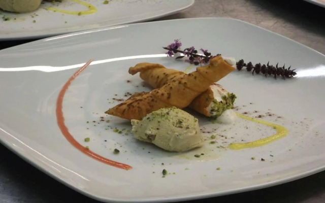 Marina Palace Hotel & Congress Hall