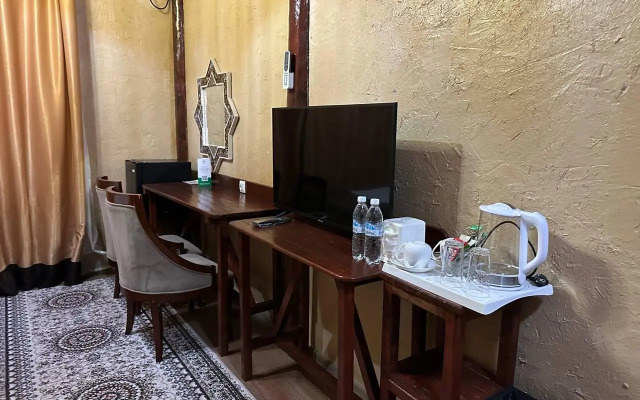 Sultan Kyzyl-Kia (Султан Кызыл-Кия)