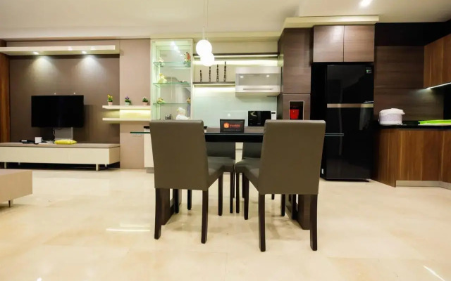 Modern Elegant Design 2BR L'Avenue Apartment By Travelio