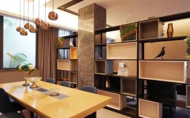 Homeinn Hotel (Yuxi People's Hospital Wanda Plaza)