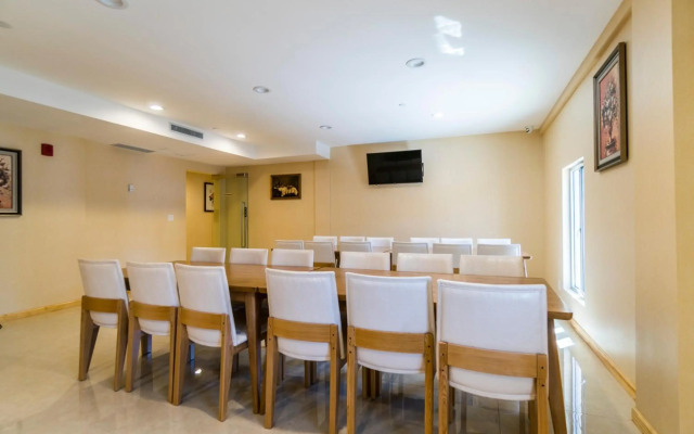 John Hotel