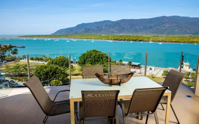 Jack & Newell Holiday Apartments