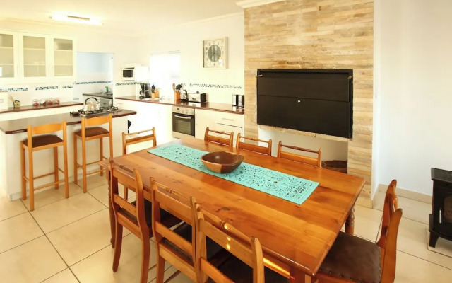 Sa-Ais, Langebaan 6-sleeper