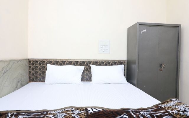 New Era Guest House by OYO Rooms