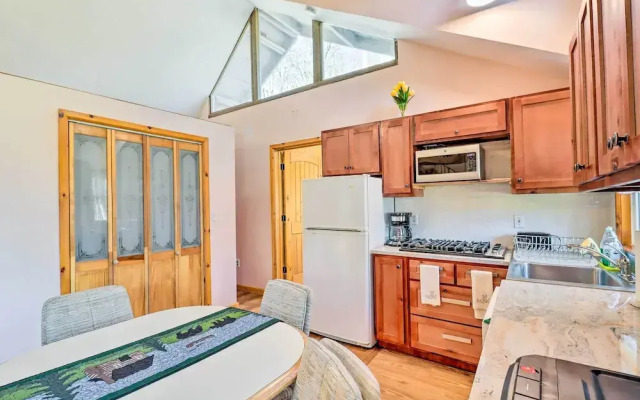 Cozy Tannersville Gem - Ski, Hike, Explore!