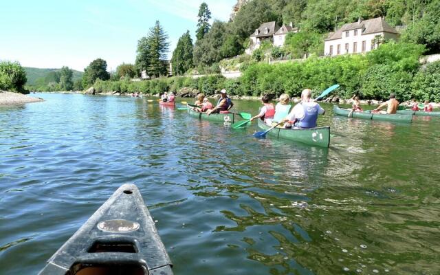 Authentic Holiday Home in Puy-l'evêque With Swimming Pool