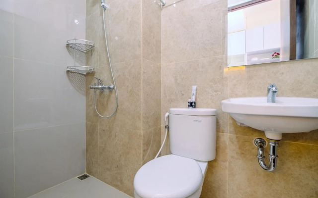 Cozy Living And Homey Studio Transpark Cibubur Apartment