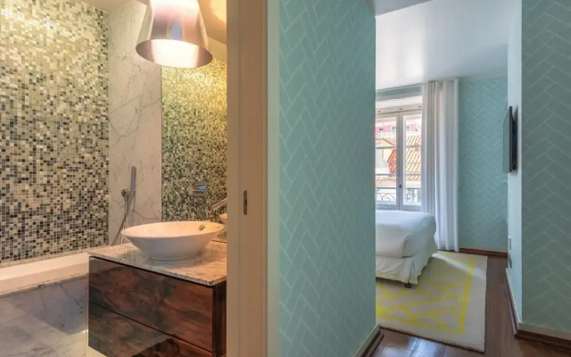 ALTIDO Lux Chiado 2-Floor 3-BR Apartment w/Garage