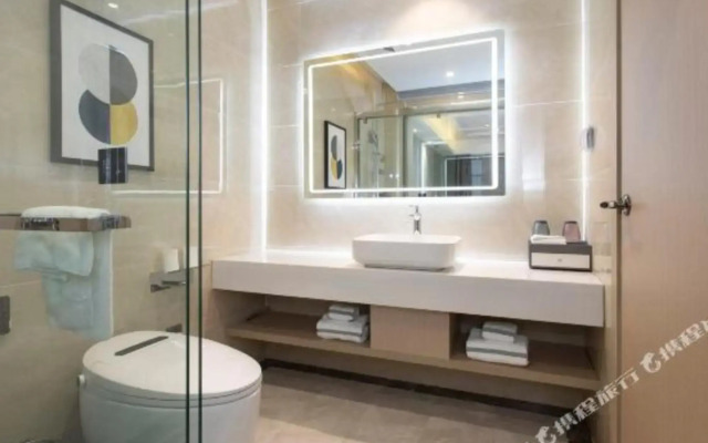 Yeste International Hotel (Ceramics Center)