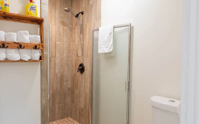 Hurricane Hideaway Lodging