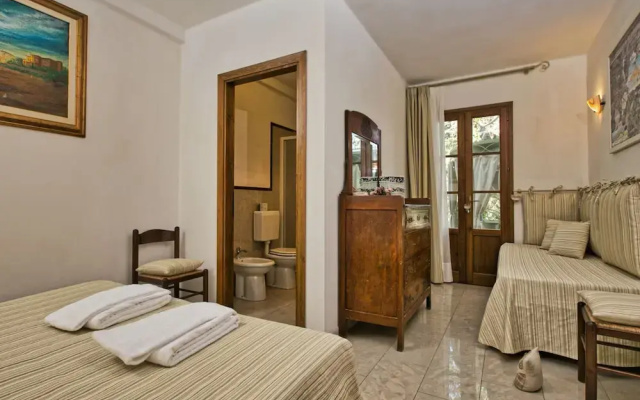 Apartment in Sassetta With Pool and Garden