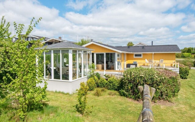 6 Person Holiday Home in Hejls